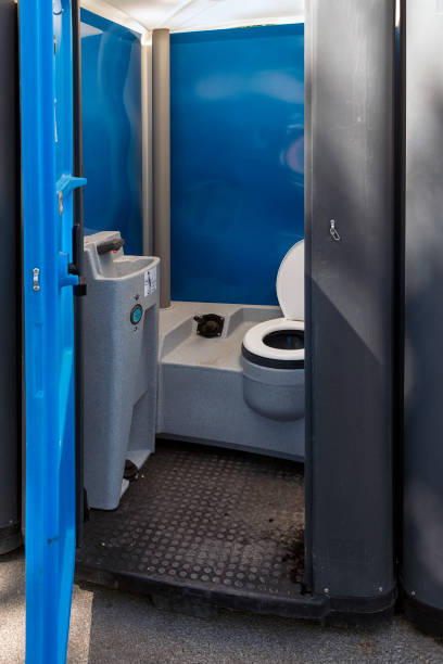 Best Portable toilet rental cost  in Forest Oaks, NC